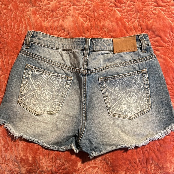 Billabong Jean shorts - Picture 2 of 2